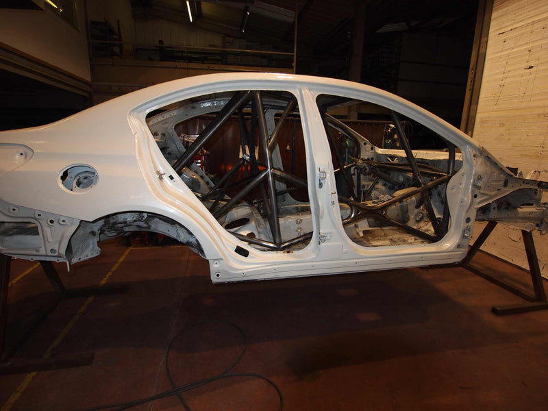 Custom Cages Subaru Impreza VAB/VAF  International Mulitpoint T45 Weld-in Roll Cage